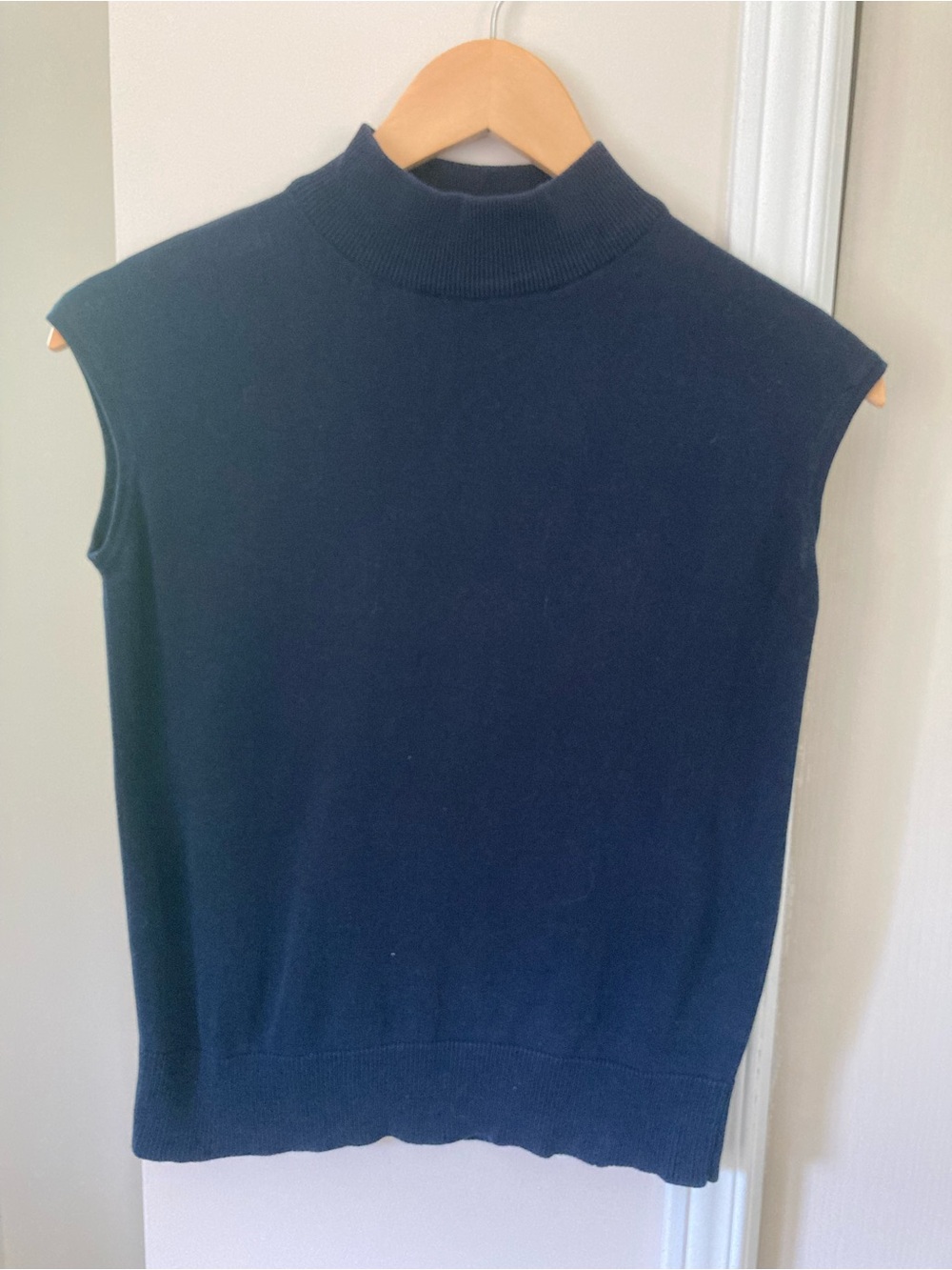 Navy Blue Vintage Mockneck Sleeveless Top